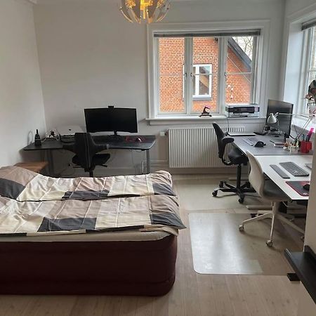 Familievenlig Lejlighed Taet Pa Amager Strand โคเปนเฮเกน ภายนอก รูปภาพ
